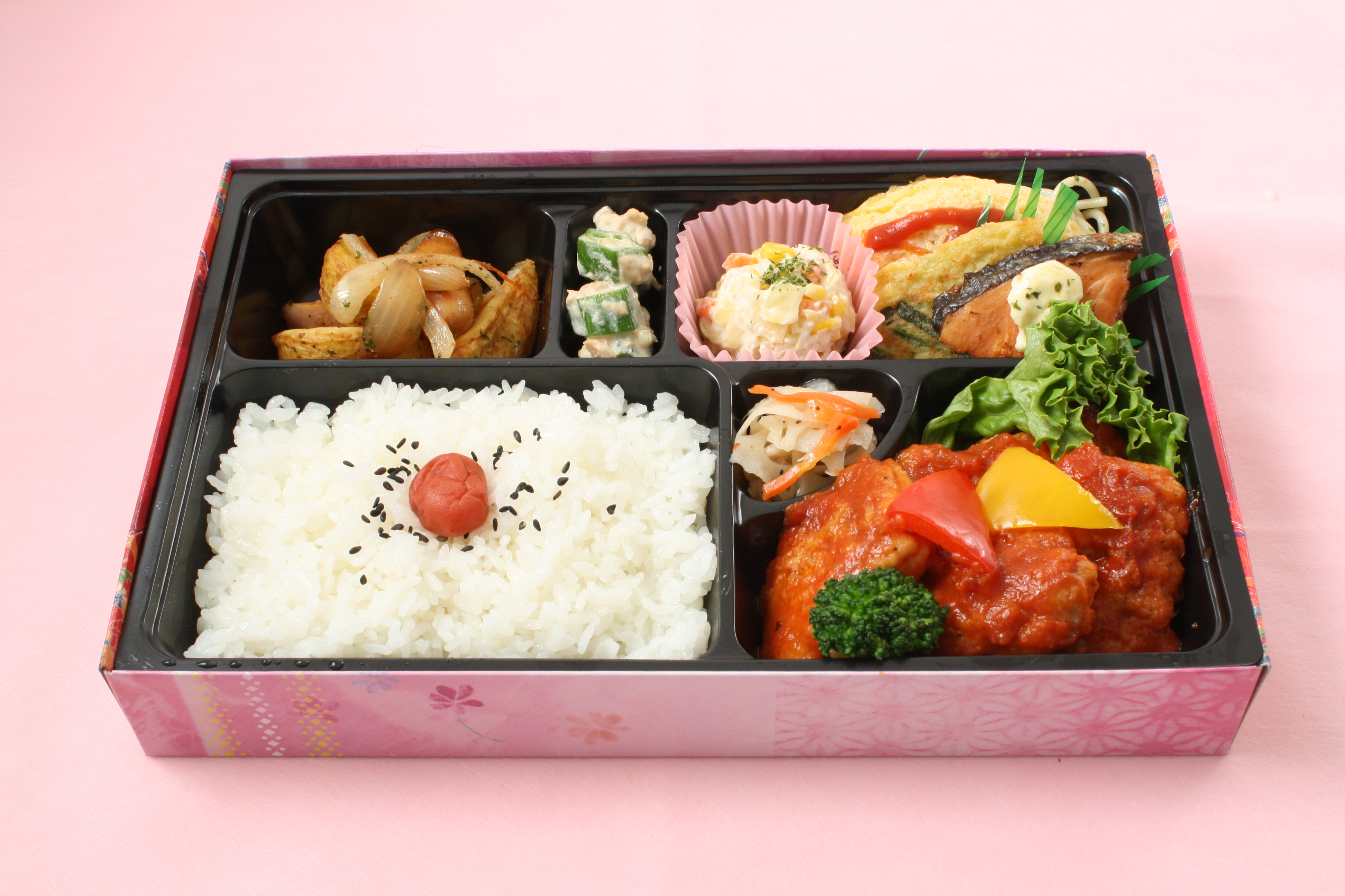 特製チキントマト煮込み 大阪の宅配弁当は 大阪船場弁当